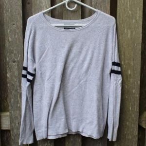 American Eagle light sweater